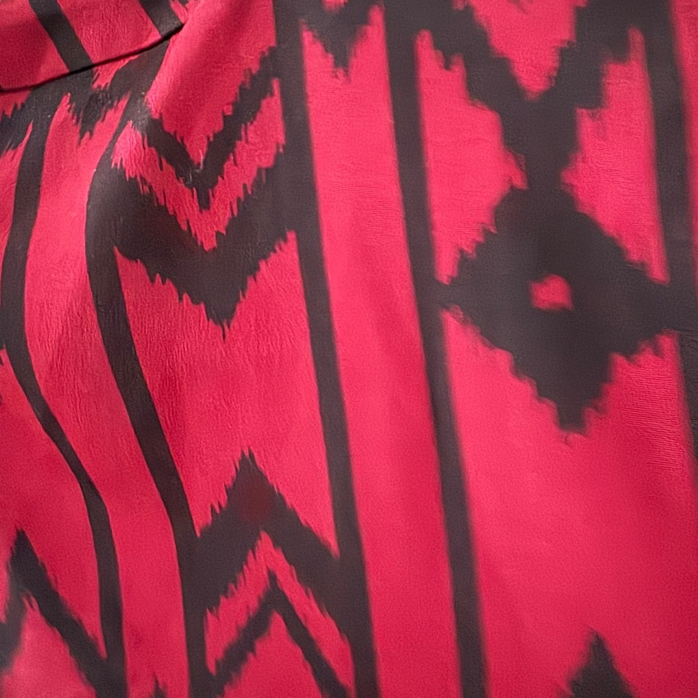 Geometric Patterned Deep Red  Top - Picture 2 of 5